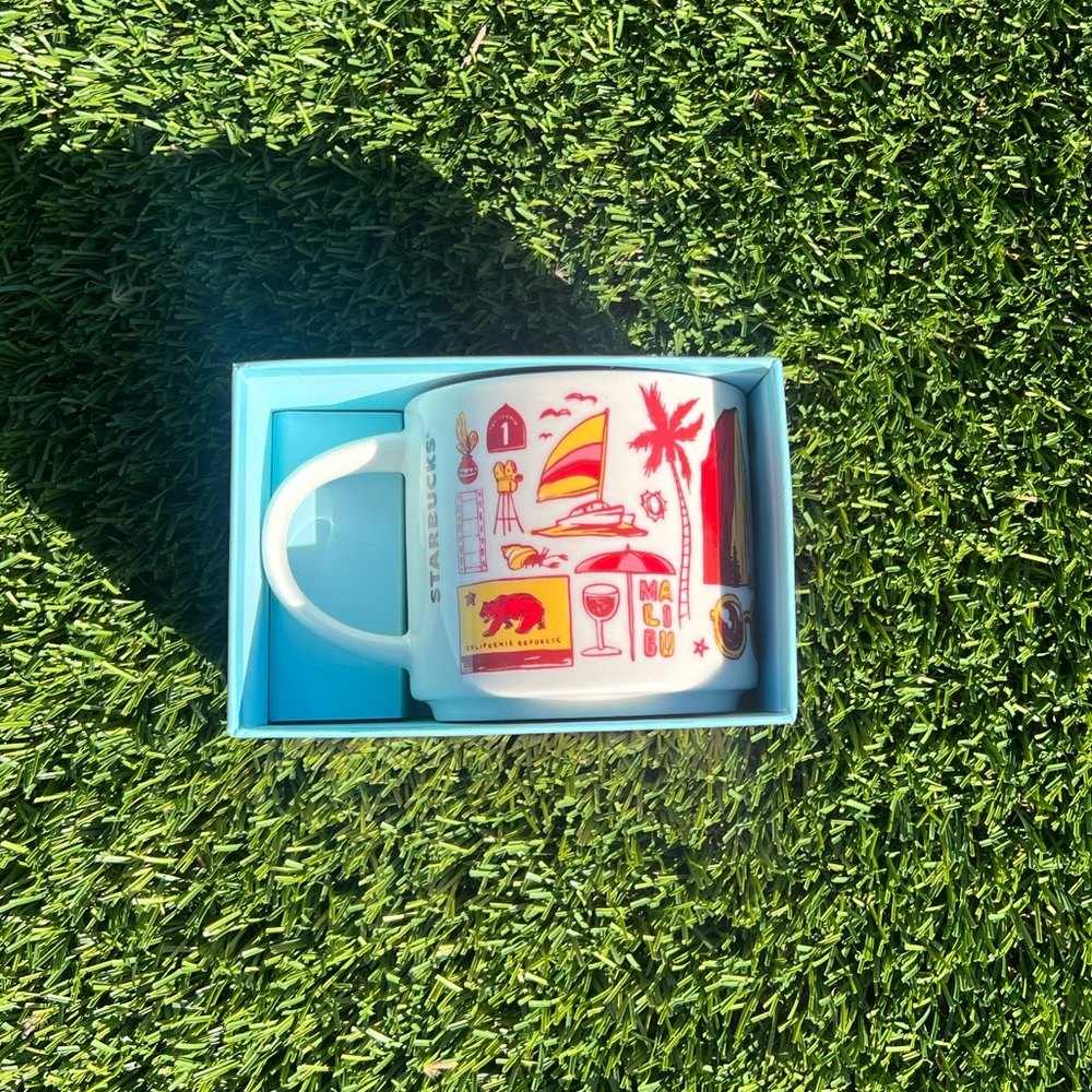 BNWT Starbucks California mug